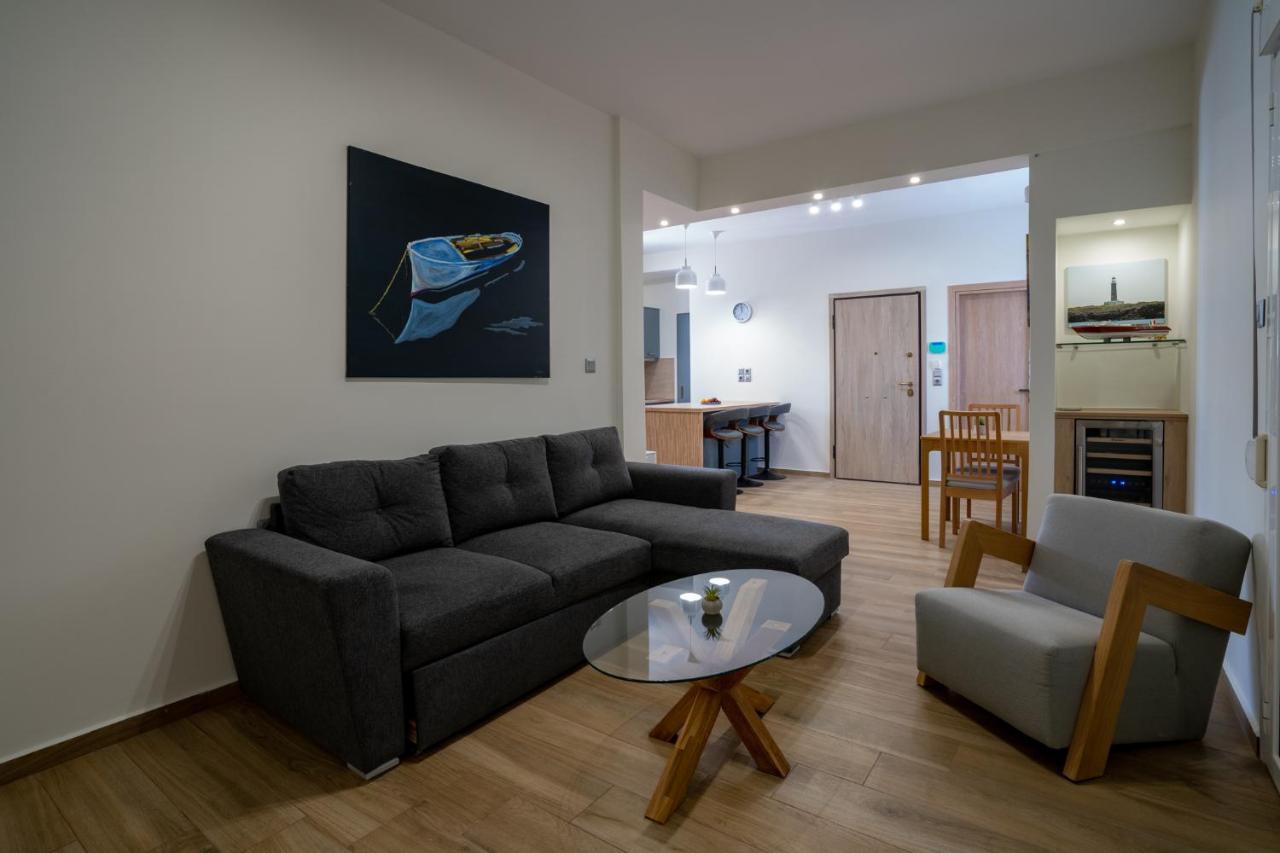 Maxblue 2 Apartment Piraeus Exterior photo